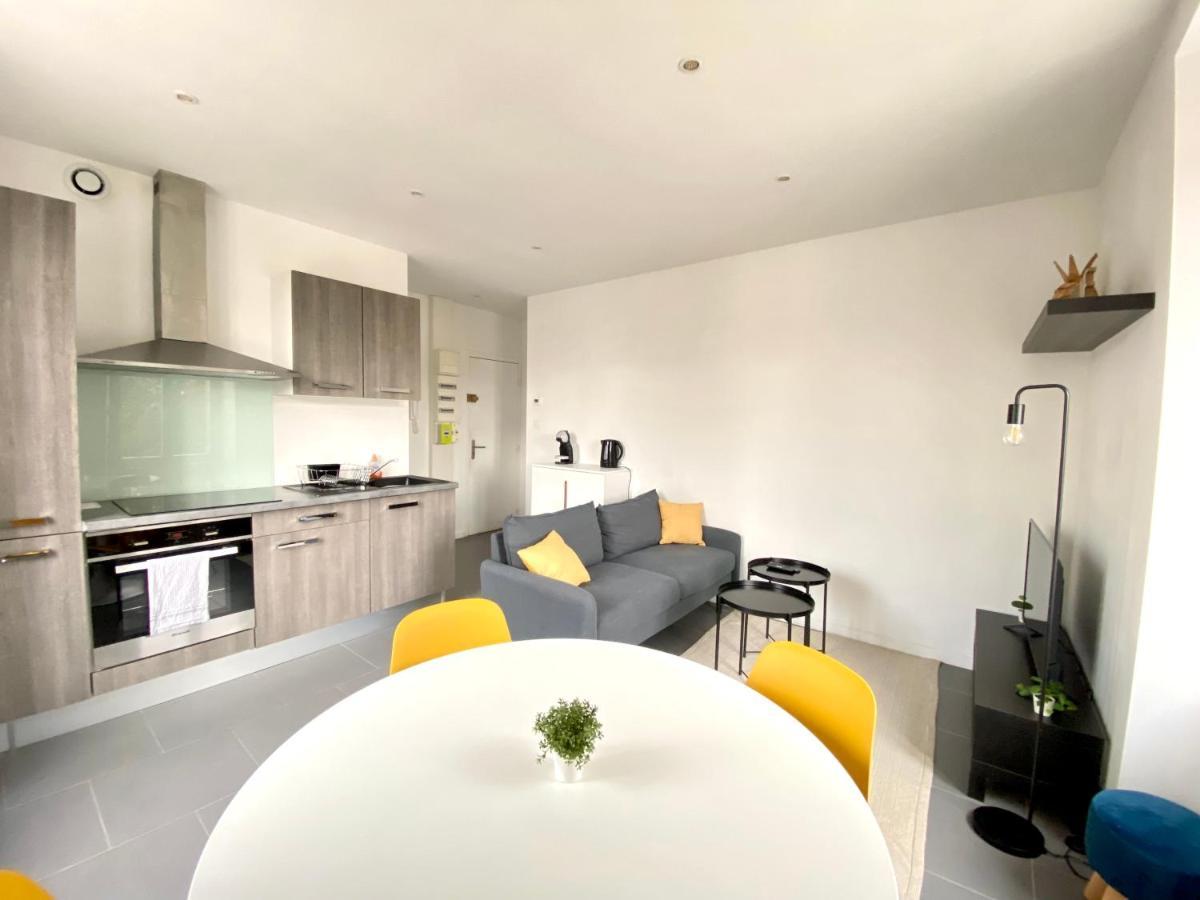 Magnifique T2 40M2 Lumineux, Moderne Et Renove Avec Fibre Daire Belfort Dış mekan fotoğraf