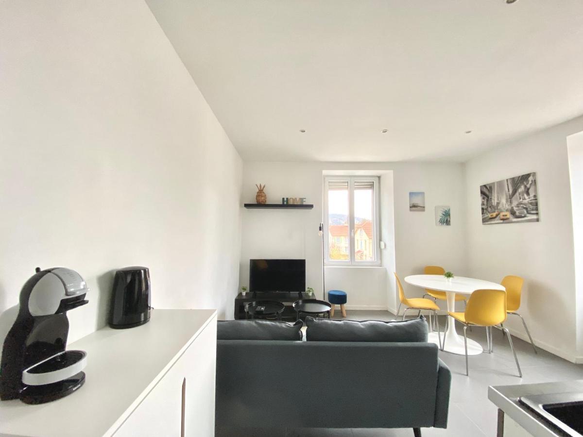 Magnifique T2 40M2 Lumineux, Moderne Et Renove Avec Fibre Daire Belfort Dış mekan fotoğraf
